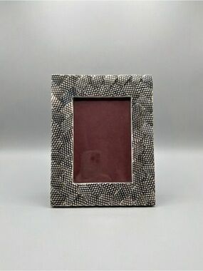 Tozai Home Handmade Inlay Photo Frame – Black & White Graphic Minimalism